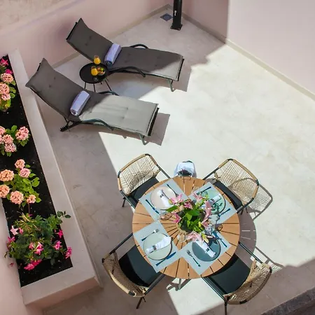 Flores Luxury